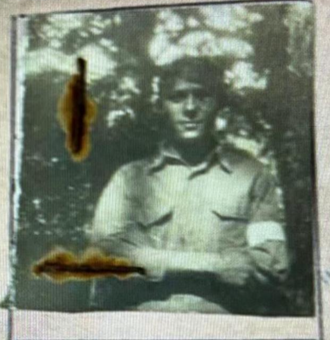 Una foto d'epoca del partigiano Giunio Leoncini