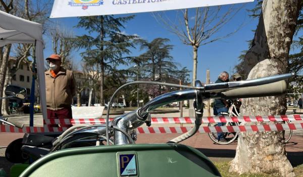 Esposizione di Vespe Esposizione di Vespe