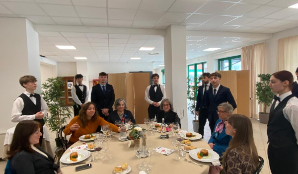 foto pranzo Enriques